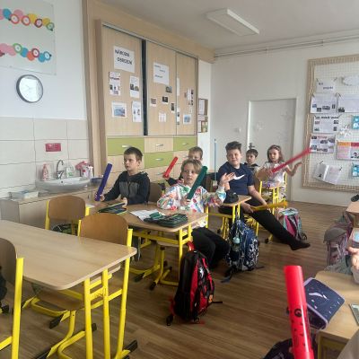 Hv 2. a 3. ročník - boomwhackers