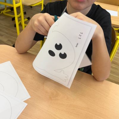 II. oddělení - tvoříme na Halloween