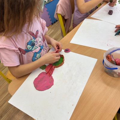  II. oddělení - hrajeme si, tvoříme, malujeme