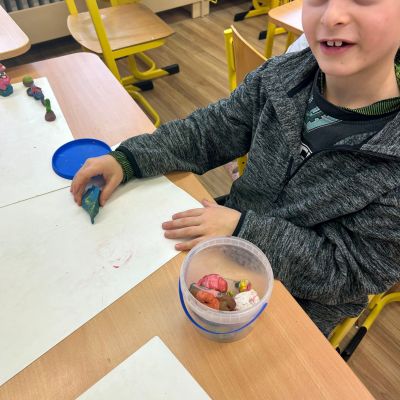  II. oddělení - hrajeme si, tvoříme, malujeme