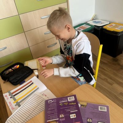 VL - 4. ročník - papírové tkaní