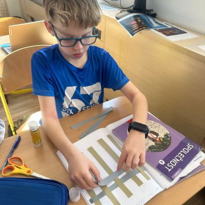 VL - 4. ročník - papírové tkaní