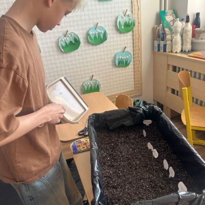 VL - Bedýnková zahrádka a setí řeřichy