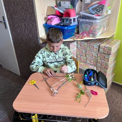 PRV venku - rostliny, koláž - 3. ročník
