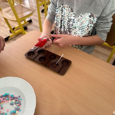 čokoládová lízátka