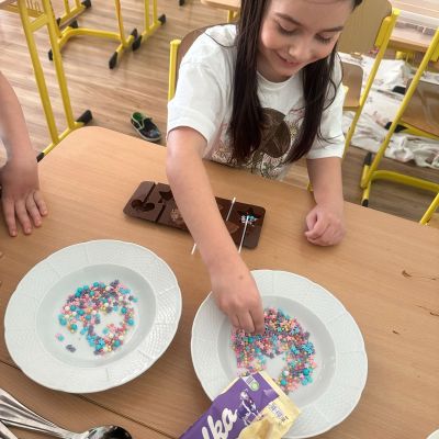 čokoládová lízátka