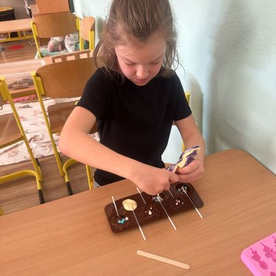 čokoládová lízátka