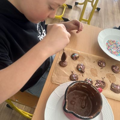 čokoládová lízátka