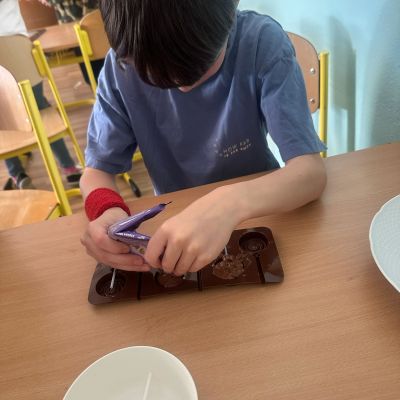 čokoládová lízátka