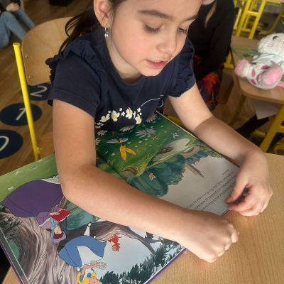 čtení dětí dětem