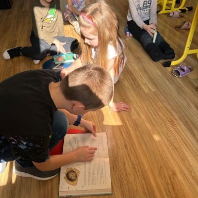 čtení dětí dětem