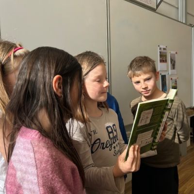 čtení dětí dětem