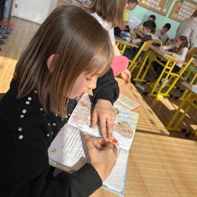 čtení dětí dětem