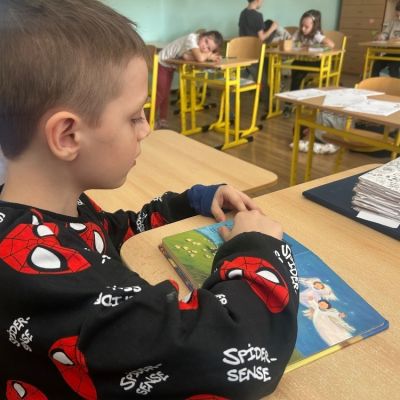 čtení dětí dětem