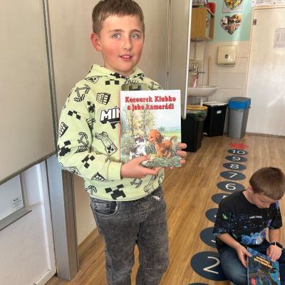 čtení dětí dětem