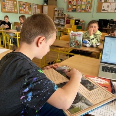 čtení dětí dětem