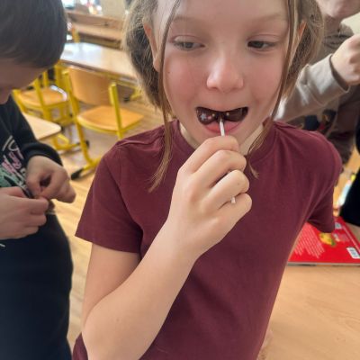 čokoládová lízátka