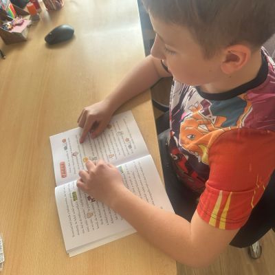 čtení dětí dětem