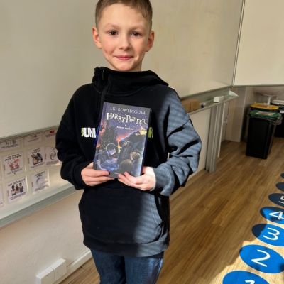 čtení dětí dětem