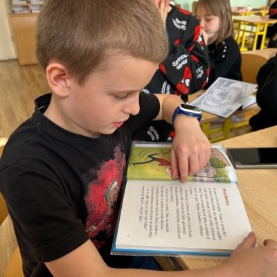 čtení dětí dětem