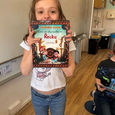 čtení dětí dětem