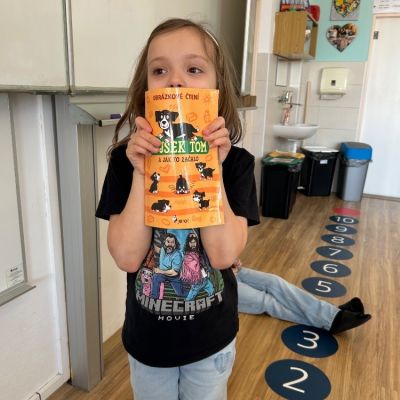 čtení dětí dětem